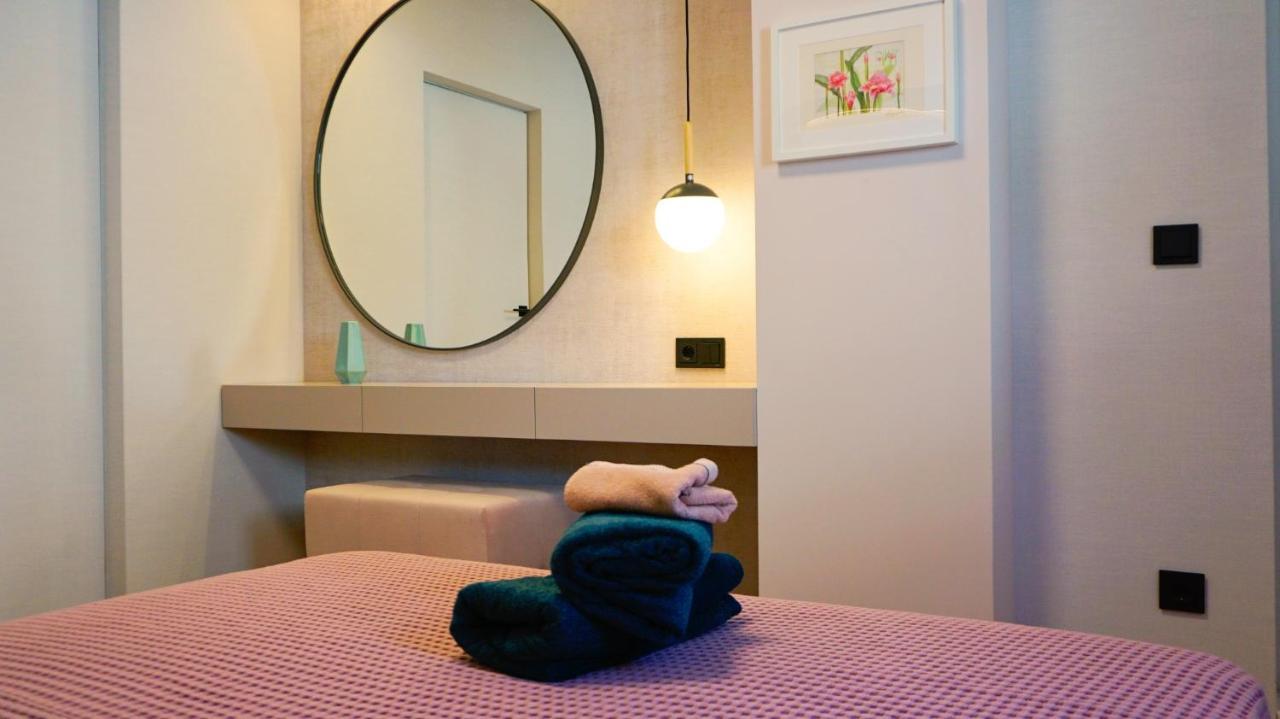 Апартамент Жасмин С Частен Гараж - Jasmin Apartment With Private Garage Varna Exteriör bild