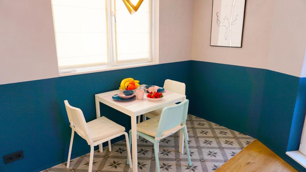 Апартамент Жасмин С Частен Гараж - Jasmin Apartment With Private Garage Varna Exteriör bild