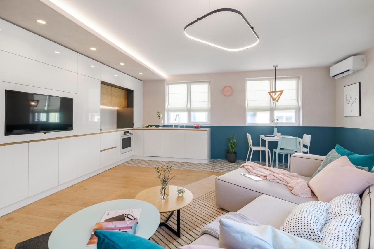 Апартамент Жасмин С Частен Гараж - Jasmin Apartment With Private Garage Varna Exteriör bild