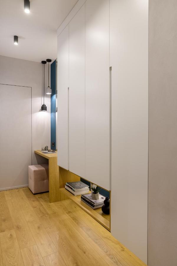 Апартамент Жасмин С Частен Гараж - Jasmin Apartment With Private Garage Varna Exteriör bild